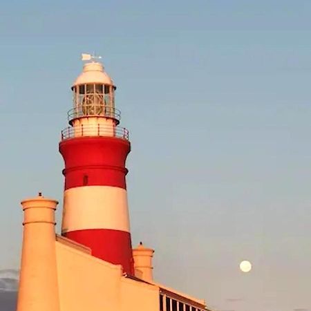 Dee'S Place Hotell Agulhas Exteriör bild